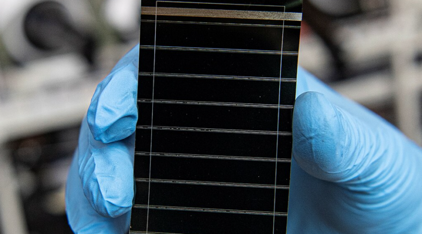 Structure and Composition: Perovskite materials have the general formula ABX₃, where A and B are cations, and X is an anion (often halide).